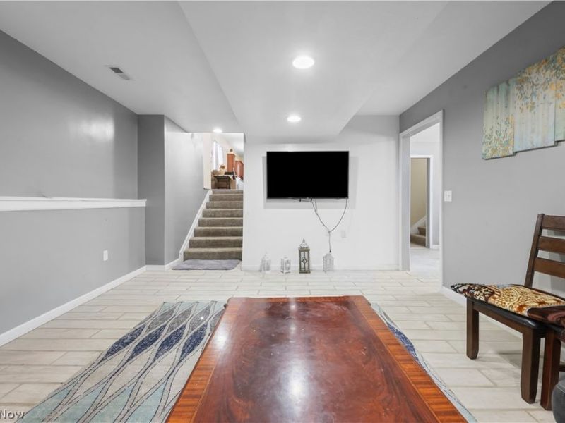 593 Silvercrest Road, Wadsworth, OH 44281 Photo 18