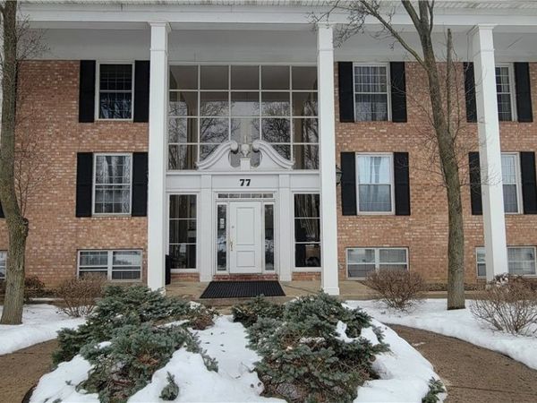 77 Atterbury Boulevard, Unit 208, Hudson, OH 44236