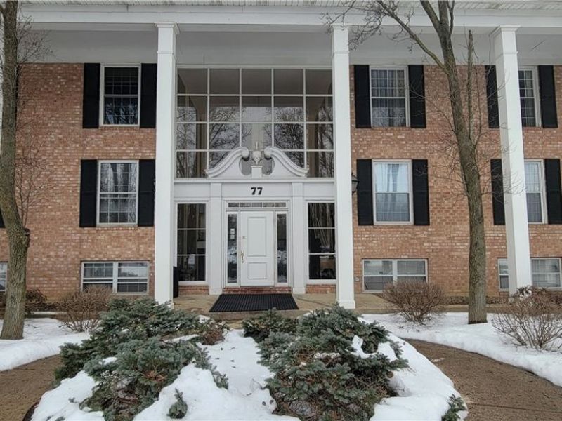 77 Atterbury Boulevard, Unit 208, Hudson, OH 44236 Photo 1