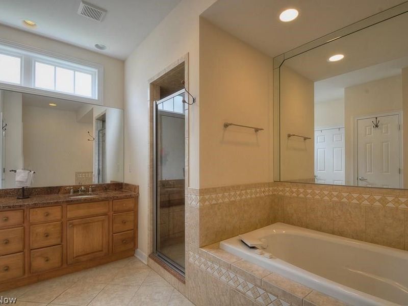 257 Alden Lane, Cleveland, OH 44143 Photo 14