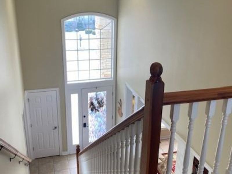 257 Alden Lane, Cleveland, OH 44143 Photo 2