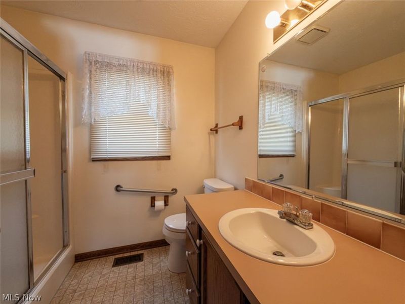 3210 S Billingsgate Circle NW, Canton, OH 44708 Photo 12