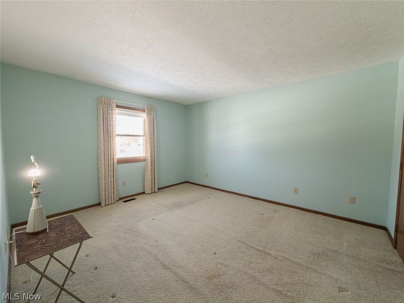 3210 S Billingsgate Circle NW, Canton, OH 44708 Photo 13