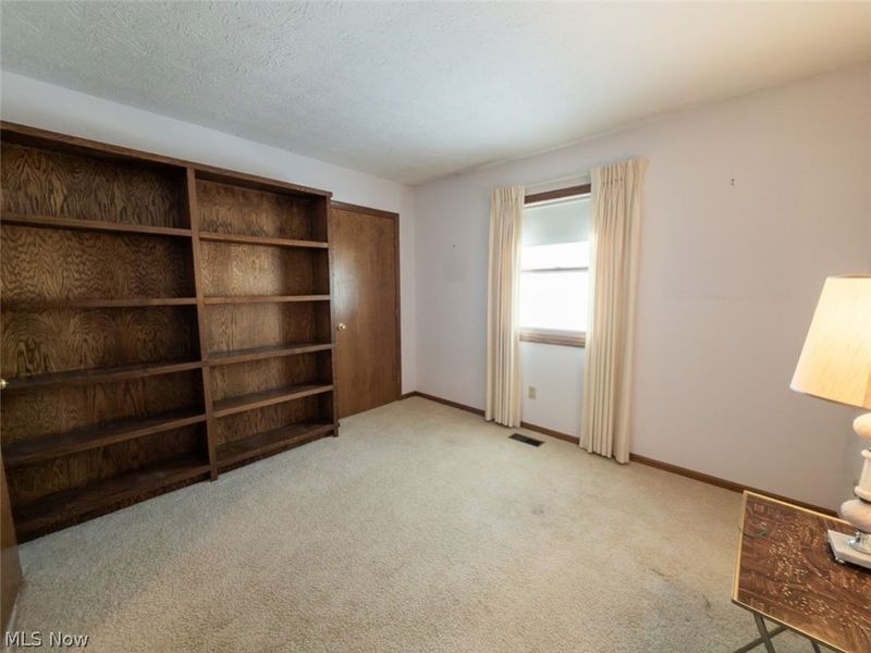 3210 S Billingsgate Circle NW, Canton, OH 44708 Photo 14