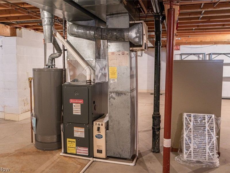 3210 S Billingsgate Circle NW, Canton, OH 44708 Photo 16