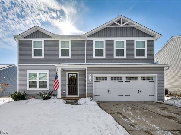 2688 Himelrigh Boulevard, Barberton, OH 44203