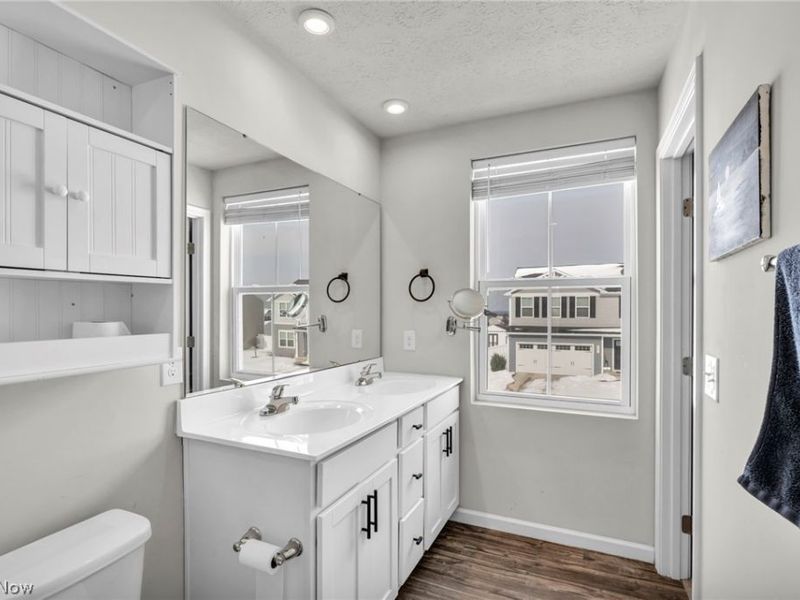 2688 Himelrigh Boulevard, Barberton, OH 44203 Photo 18