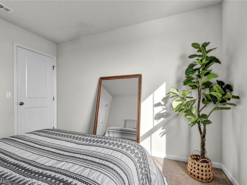 2688 Himelrigh Boulevard, Barberton, OH 44203 Photo 21