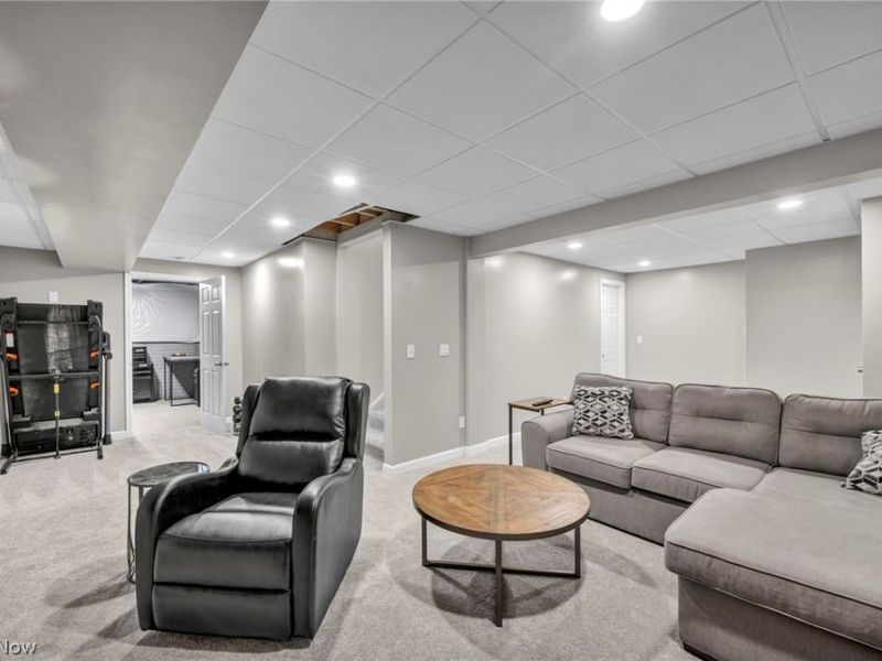 2688 Himelrigh Boulevard, Barberton, OH 44203 Photo 29