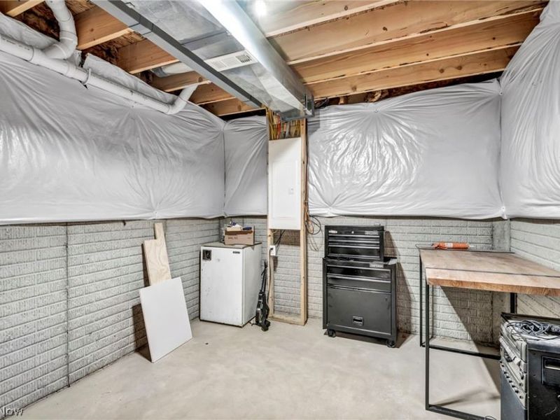 2688 Himelrigh Boulevard, Barberton, OH 44203 Photo 31