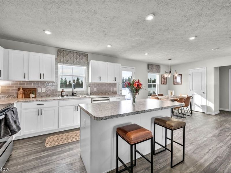 2688 Himelrigh Boulevard, Barberton, OH 44203 Photo 6