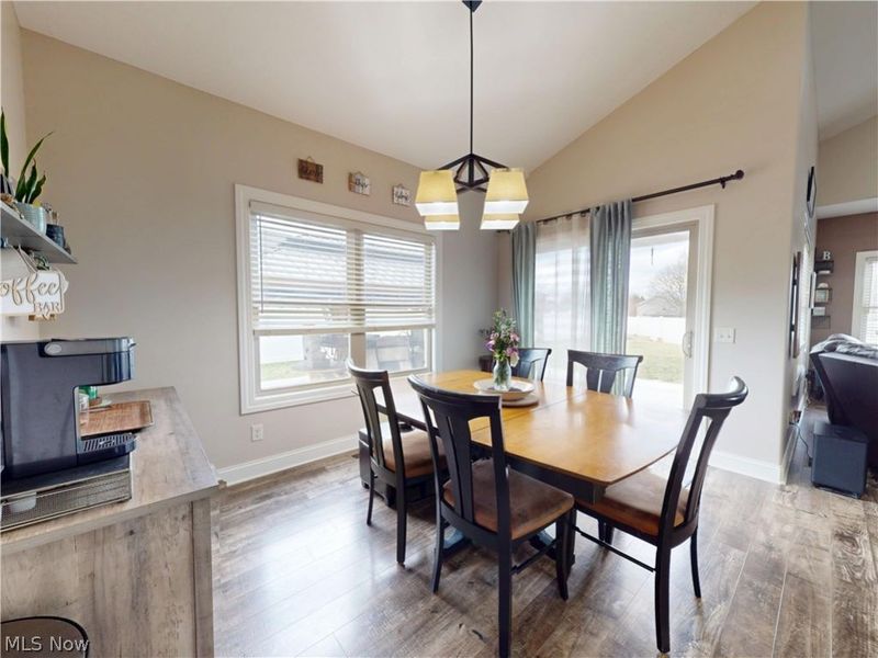 11931 Walton Circle NW, Uniontown, OH 44685 Photo 14