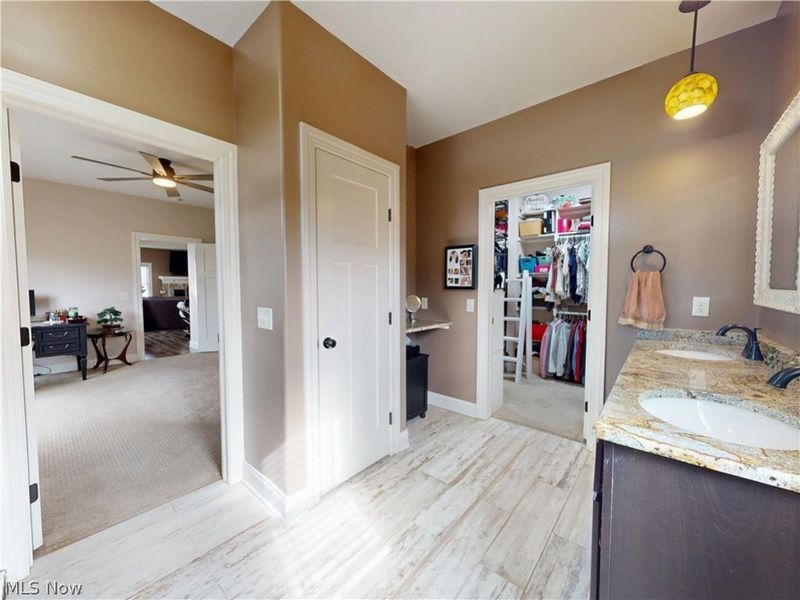 11931 Walton Circle NW, Uniontown, OH 44685 Photo 23