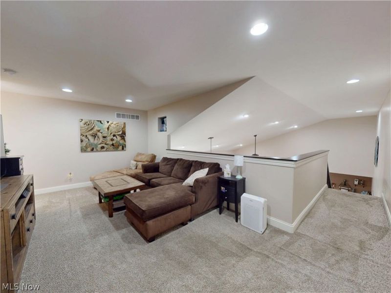 11931 Walton Circle NW, Uniontown, OH 44685 Photo 27