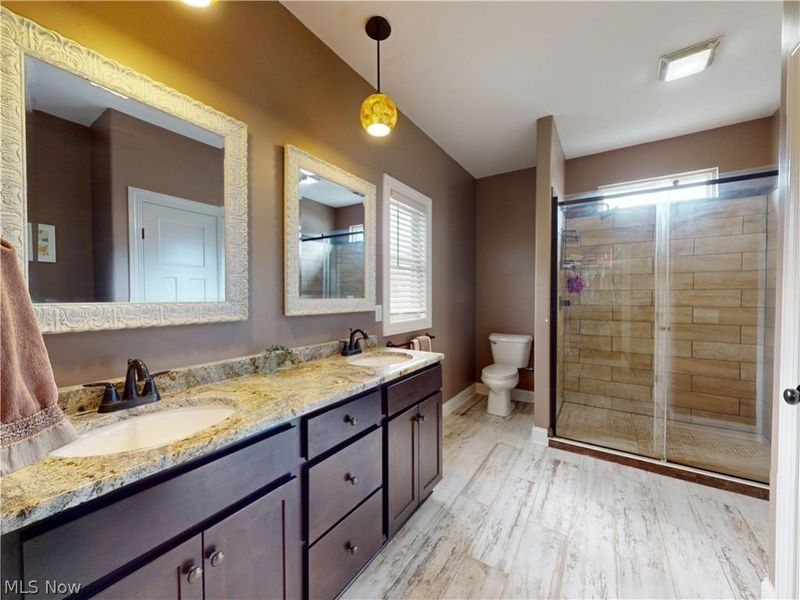 11931 Walton Circle NW, Uniontown, OH 44685 Photo 4