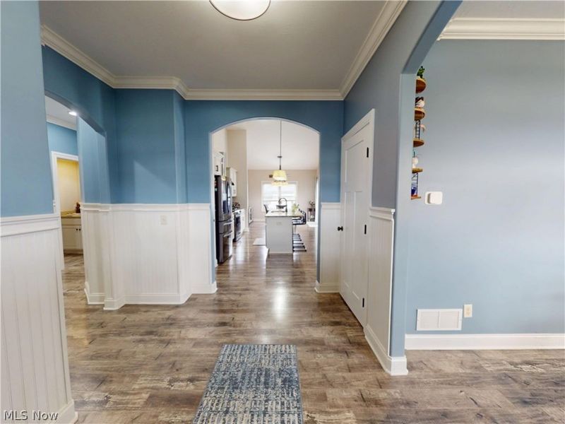 11931 Walton Circle NW, Uniontown, OH 44685 Photo 7