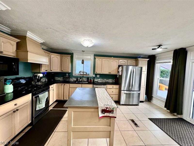 344 E 315th Street, Willowick, OH 44095 Photo 18