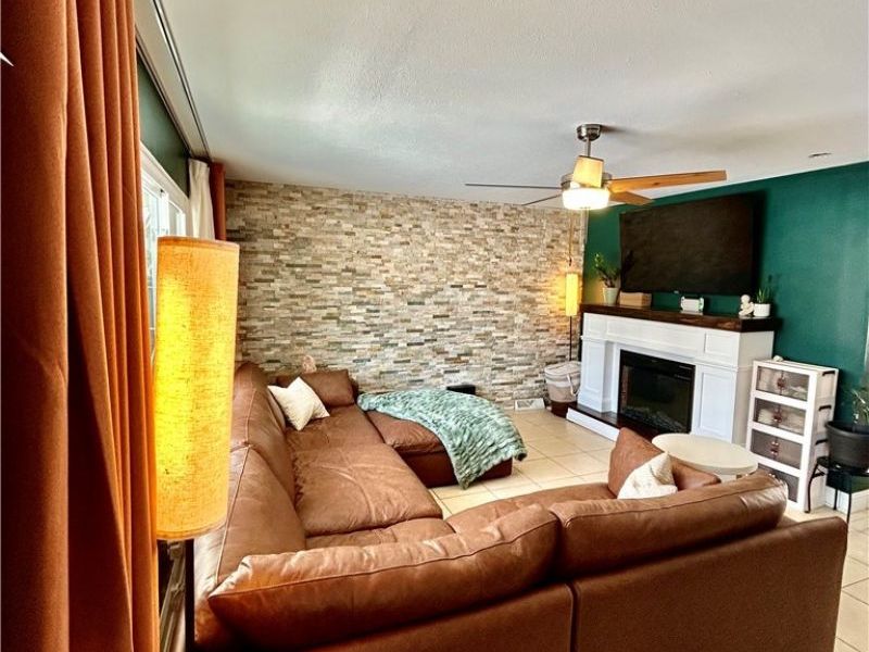 344 E 315th Street, Willowick, OH 44095 Photo 2