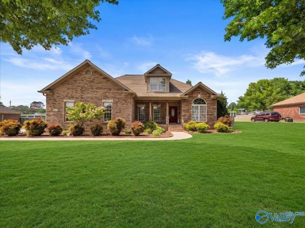 105 Patdean Drive, Huntsville, AL 35811