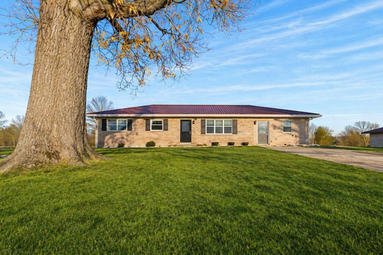 109 Pin Oak Drive, Berea, KY 40403 Main Photo
