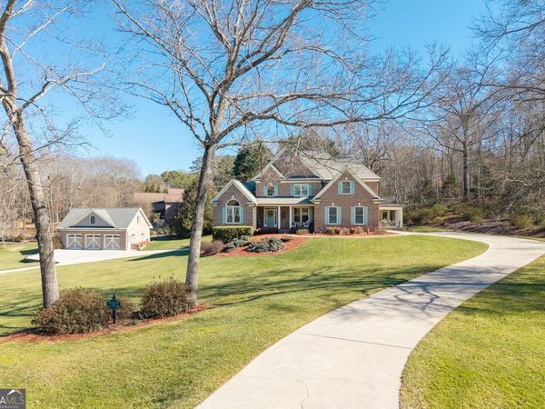 8015 Hurakan Creek Crossing, Cumming, GA 30028