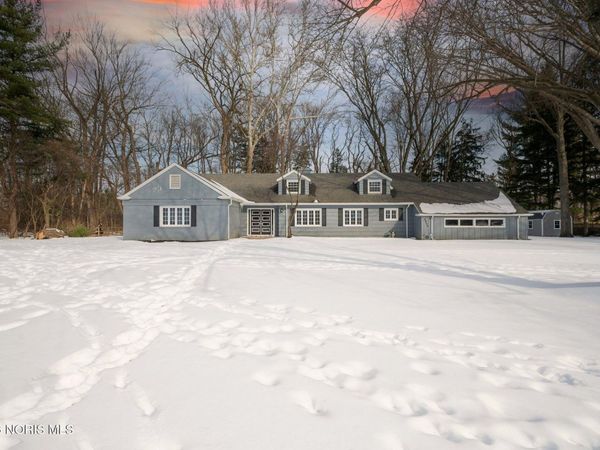 4906 Pine Ridge Road, Toledo, OH 43615