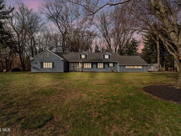 4906 Pine Ridge Road, Toledo, OH 43615