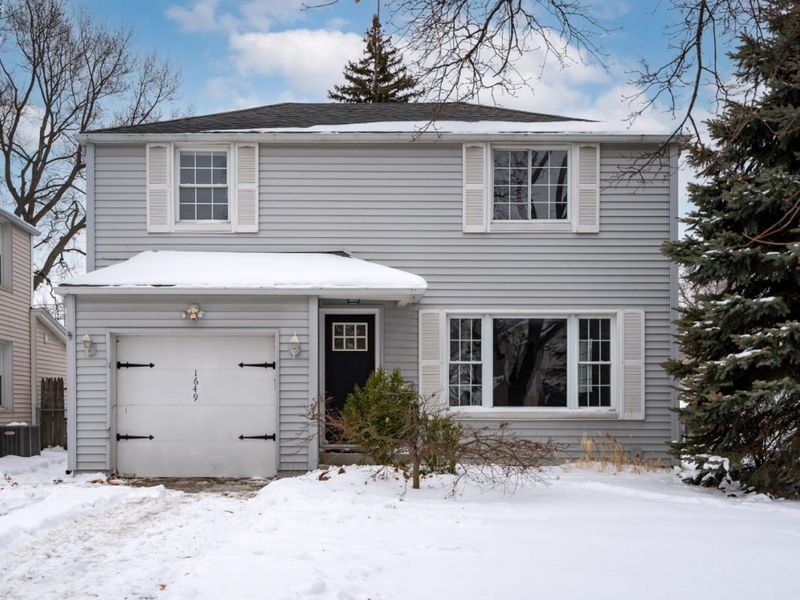 1649 Crestwood Road, Toledo, OH 43612 Photo 1