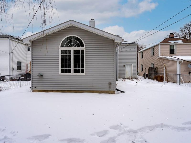 1649 Crestwood Road, Toledo, OH 43612 Photo 9