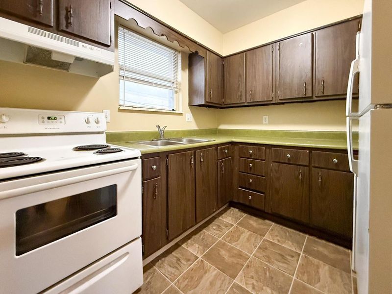 565 Ryan Avenue, Columbus, OH 43223 Photo 11