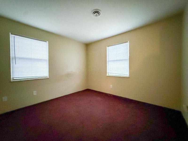 565 Ryan Avenue, Columbus, OH 43223 Photo 12