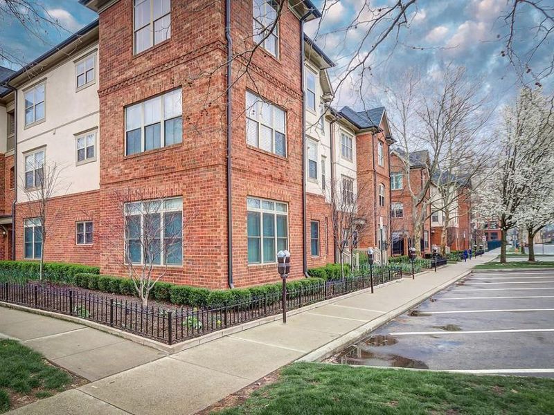 674 Park Street , Columbus, OH 43215 Photo 1