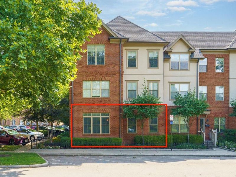 674 Park Street , Columbus, OH 43215 Photo 2