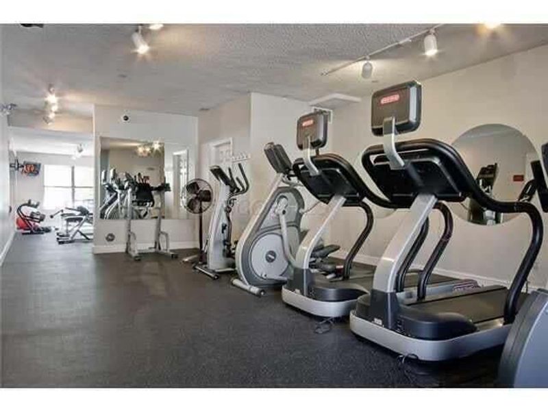 674 Park Street , Columbus, OH 43215 Photo 27