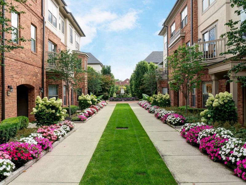 674 Park Street , Columbus, OH 43215 Photo 4