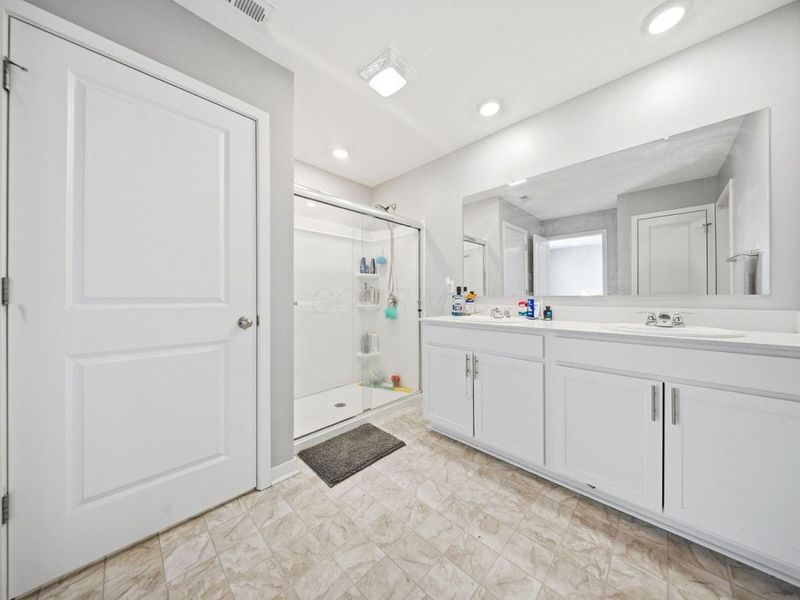 5840 Wynnewood Drive , Grove City, OH 43123 Photo 40