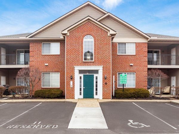 669 Spring Valley Drive, Lewis Center, OH 43035