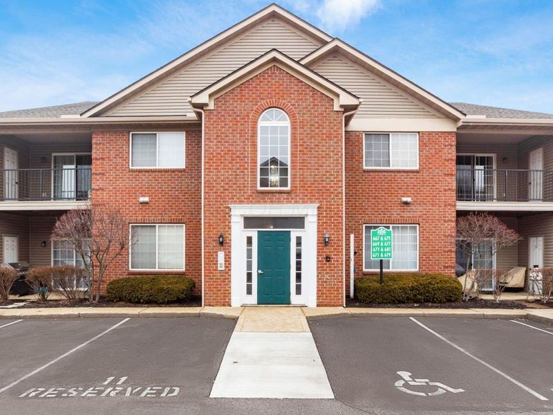 669 Spring Valley Drive, Lewis Center, OH 43035 Photo 1