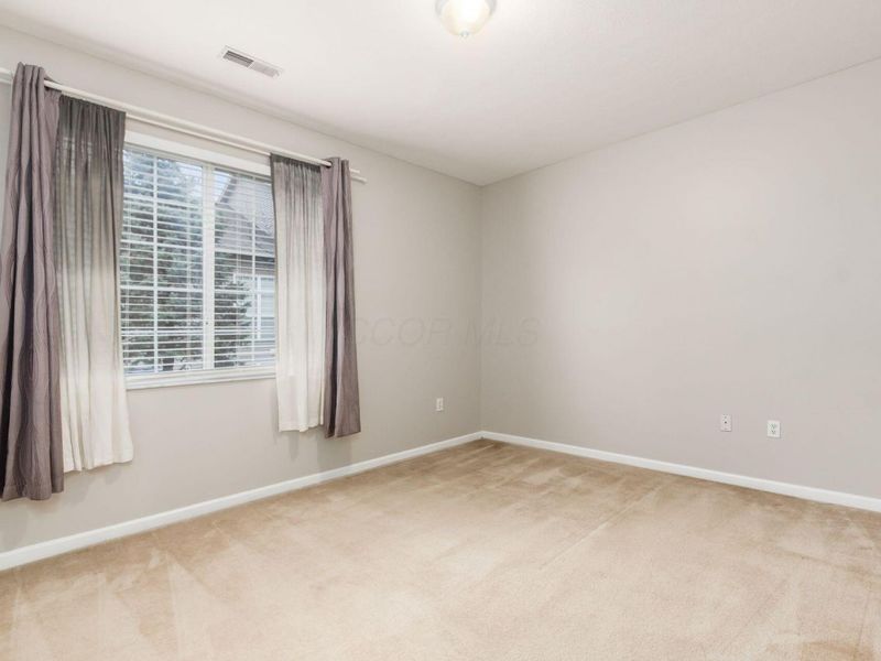 669 Spring Valley Drive, Lewis Center, OH 43035 Photo 13