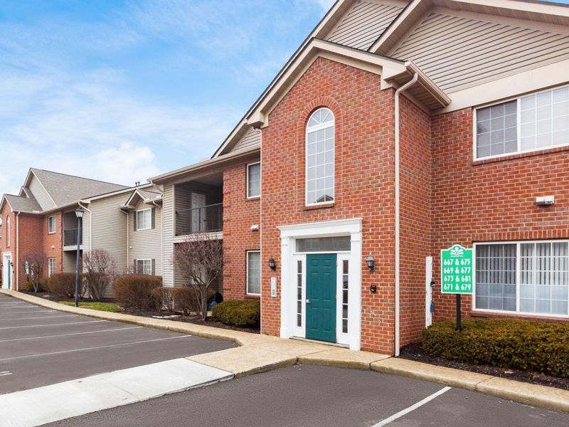 669 Spring Valley Drive, Lewis Center, OH 43035 Photo 3