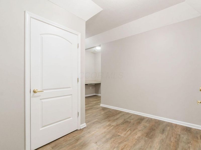 669 Spring Valley Drive, Lewis Center, OH 43035 Photo 9