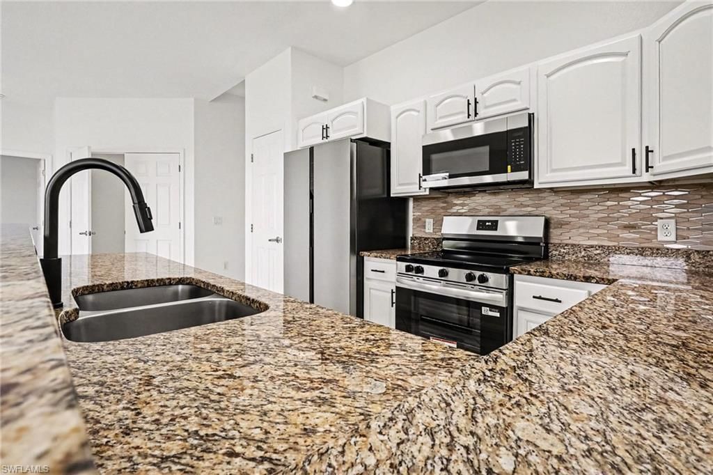 933 Hamilton St , Immokalee, FL 34142 Photo