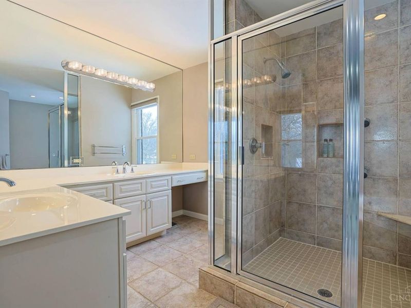 37 Carpenters Run, Cincinnati, OH 45241 Photo 23