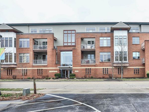 9348 Towne Square Avenue, Unit 4, Blue Ash, OH 45242