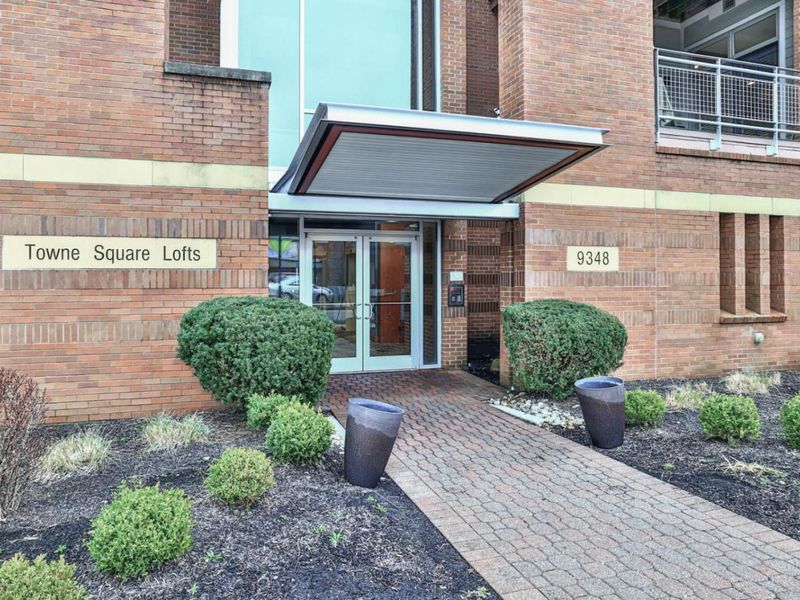 9348 Towne Square Avenue, Unit 4, Blue Ash, OH 45242 Photo 2