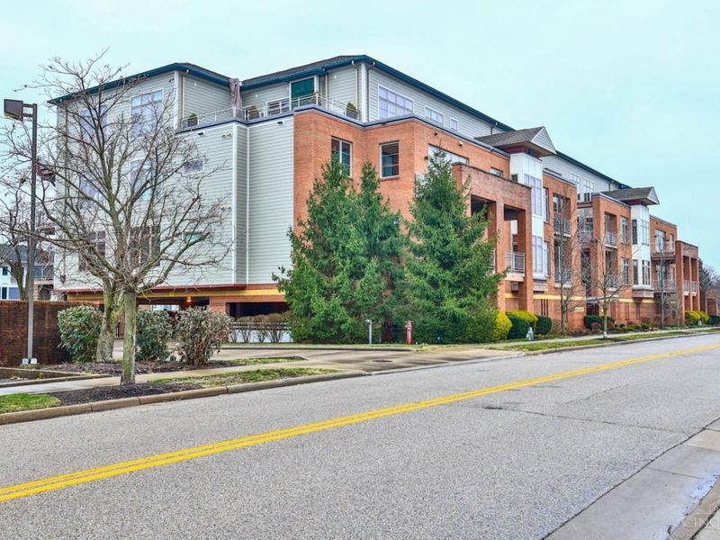 9348 Towne Square Avenue, Unit 4, Blue Ash, OH 45242 Photo 4