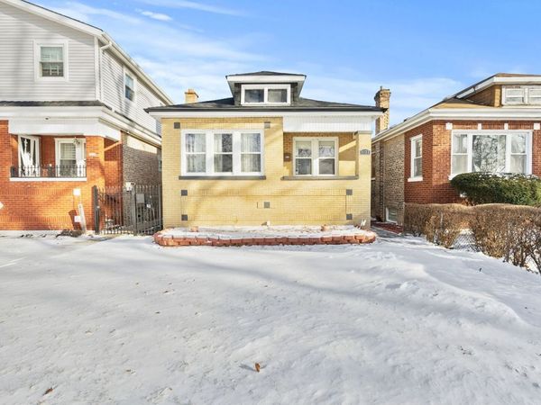 9133 S Racine Avenue, Chicago, IL 60620