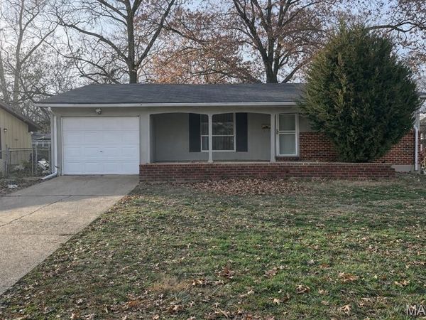 11043 Landseer Drive, St Louis, MO 63136