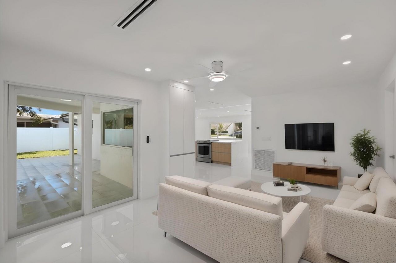 979 NW 8th Street, Boca Raton, FL 33486 Photo