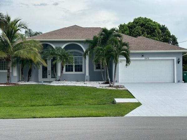 2472 SW Valnera Street, Port Saint Lucie, FL 34953